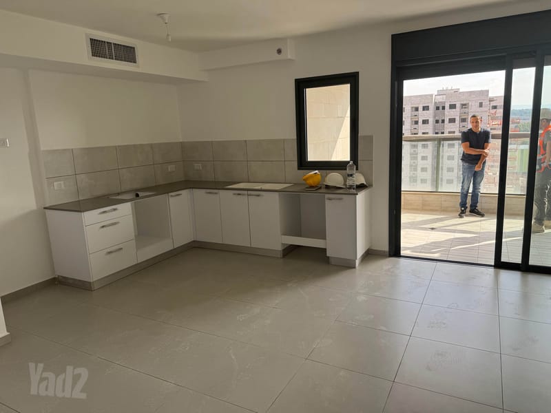 תמונה מיד2 – 4 חדרים • 6,300 ₪, יערות הכרמל 20, נופי בן שמן, לוד (1)