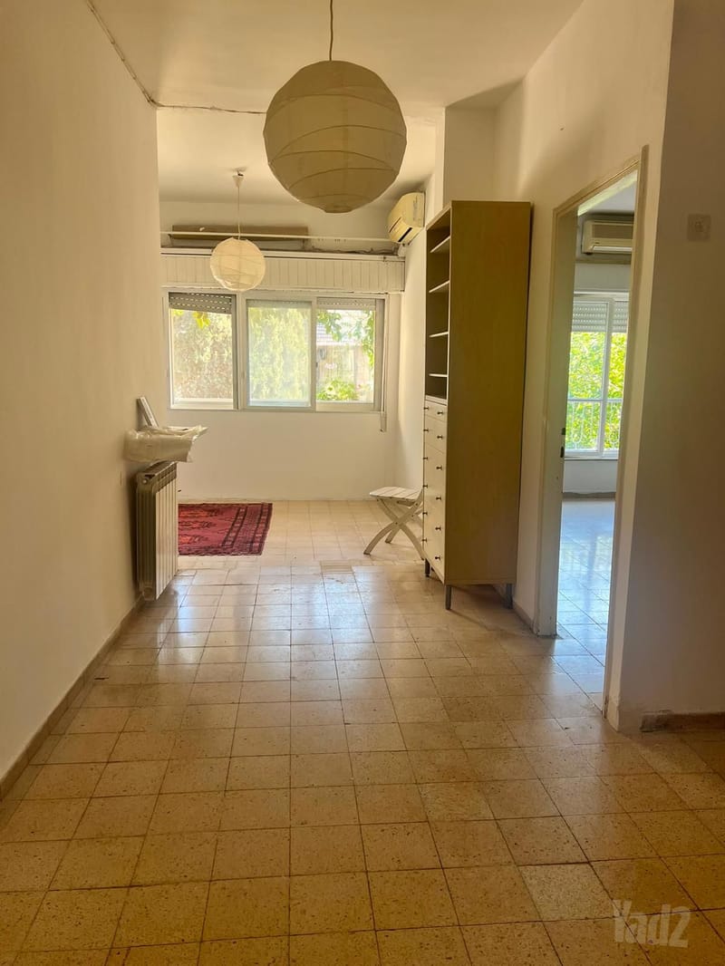 תמונה מיד2 – 4 חדרים • 9,900 ₪, חובבי ציון 17, קוממויות (טלביה), ירושלים (1)