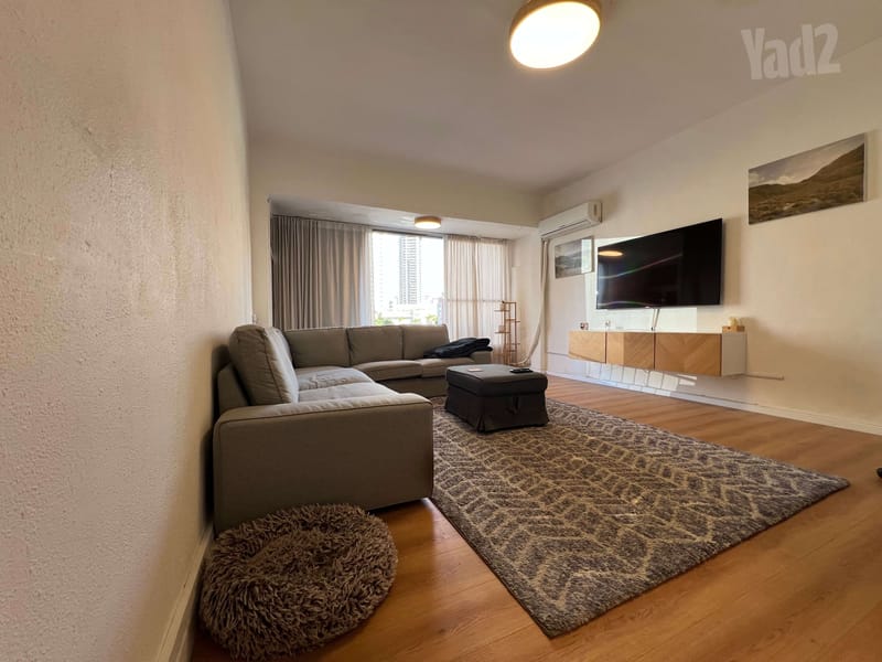 תמונה מיד2 – 2 חדרים • 6,400 ₪, צבי 2, הראשונים, רמת גן (1)