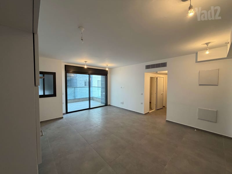 Фото с Yad2 – 3 Комнаты • 6,500 ₪, הכלנית 3, Кирьят-Гиора, Ор-Йехуда (1)