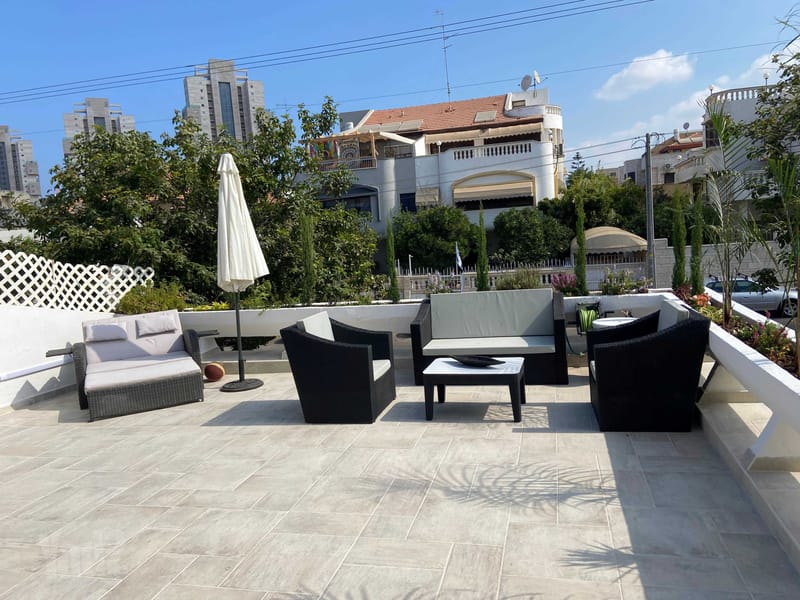 תמונה מיד2 – 4 חדרים • 8,000 ₪, זלמן שז"ר 7, נווה חוף, ראשון לציון (1)