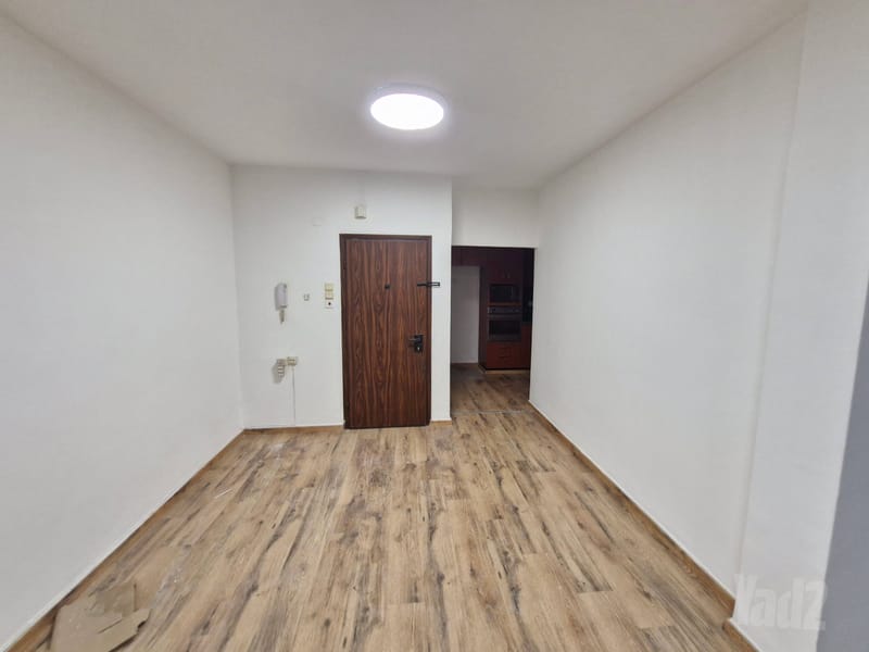 Фото с Yad2 – 3 Комнаты • 5,900 ₪, הרב משה בלוי 14, Шифер, Петах-Тиква (1)
