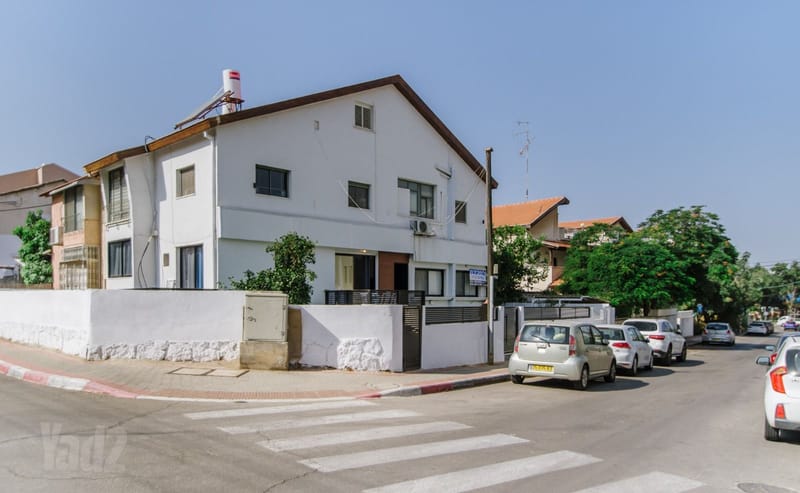 תמונה מיד2 – 3 חדרים • 3,400,000 ₪, שמעוני 1, כצנלסון, ראשון לציון (1)