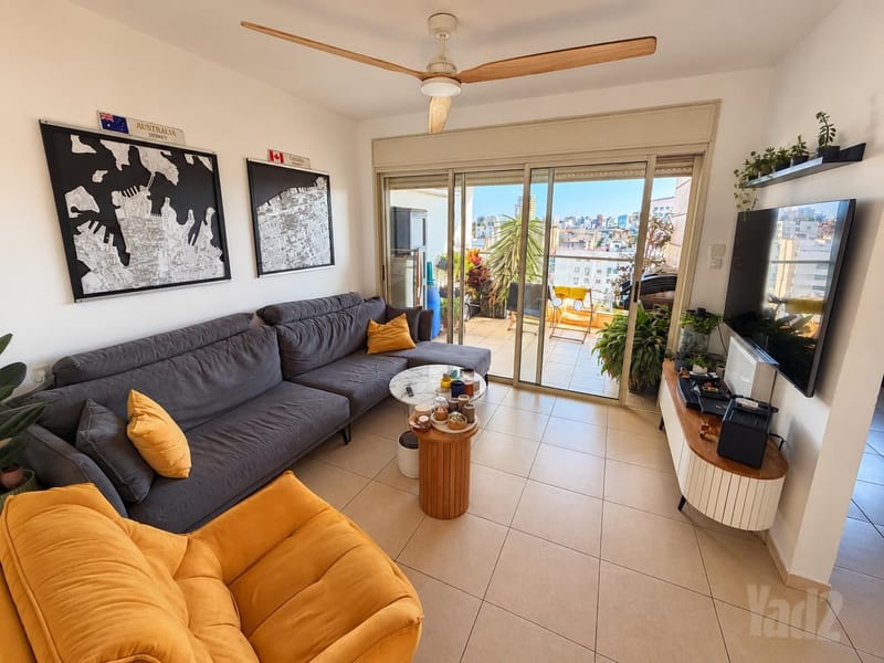 תמונה מיד2 – 2.5 חדרים • 5,900 ₪, ביאליק 13, אברמוביץ, ראשון לציון (1)