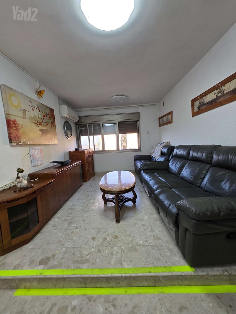 Photo from Yad2 – 3 Rooms • ₪3,500, שדרות הנשיא טרומן, Western Kiryat Haim, Haifa (1)