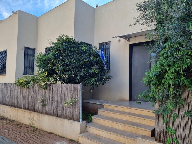 תמונה מיד2 – 4.5 חדרים • 9,700 ₪, הפלמ"ח 29, נווה הדר, הוד השרון (1)