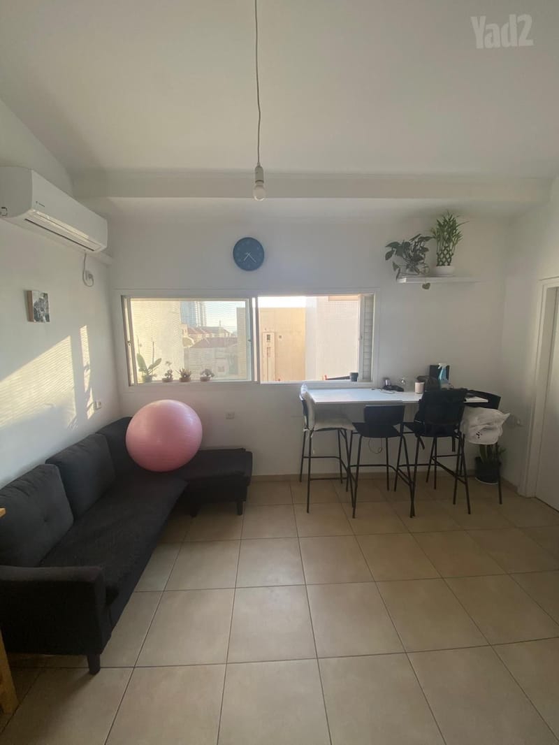 Photo from Yad2 – 2 Rooms • ₪3,800, תל חי 2, Merkaz, Kfar Saba (1)