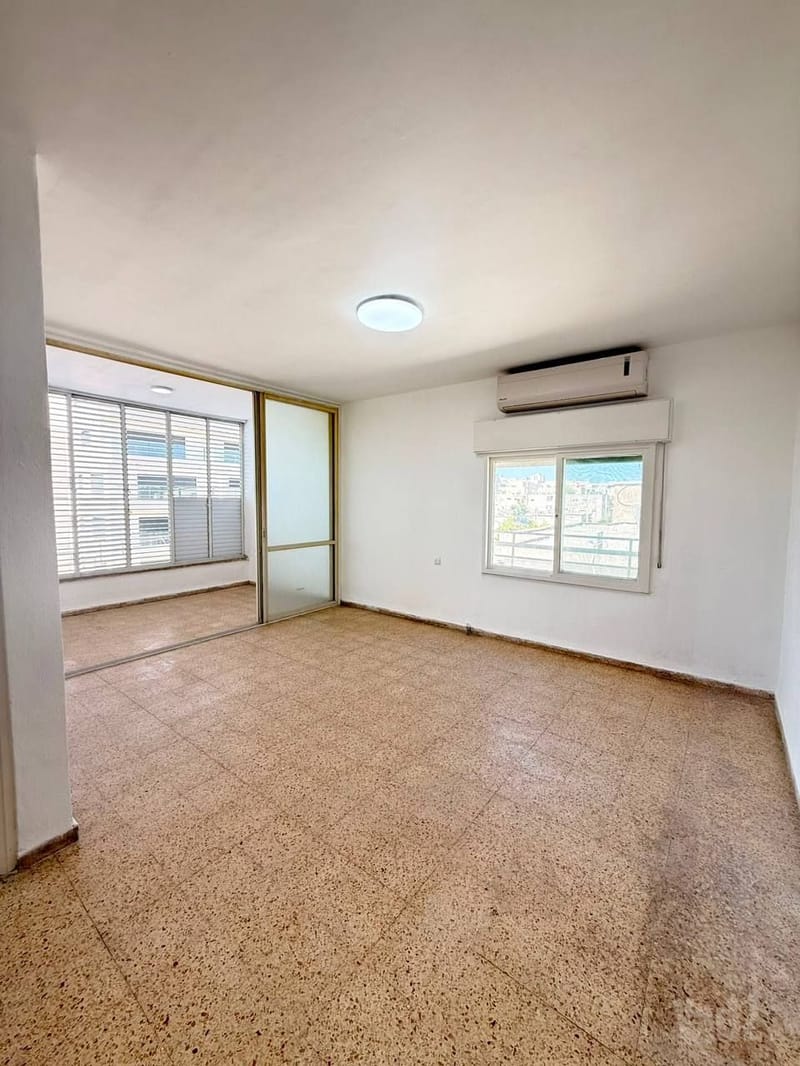 Фото с Yad2 – 3 Комнаты • 3,800 ₪, ההגנה 14, Моцкин ха-Ватика, Кирьят-Моцкин (1)