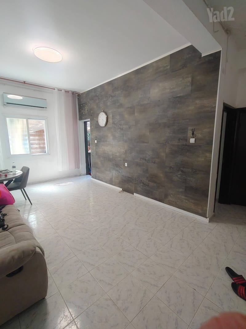 Photo from Yad2 – 4 Rooms • ₪3,800, ארלוזורוב 89, Hadar Center, Haifa (1)