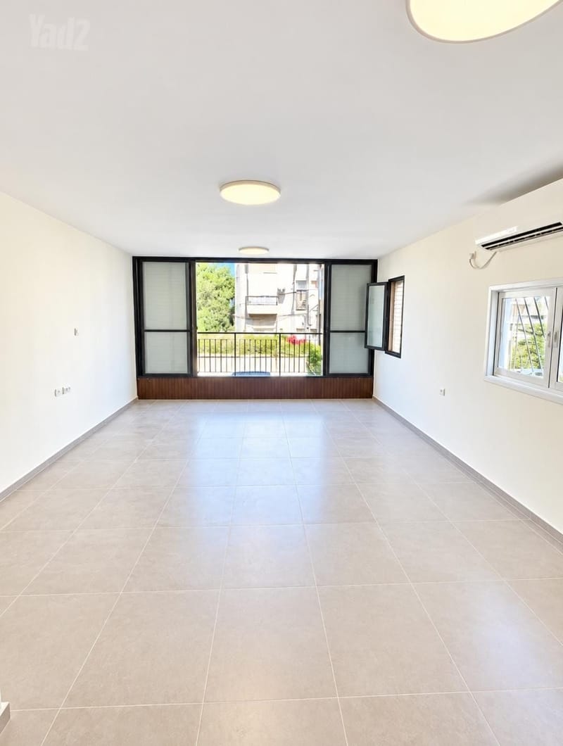 Photo from Yad2 – 3 Rooms • ₪8,000, המפנה, Arlozorov, Givatayim (1)