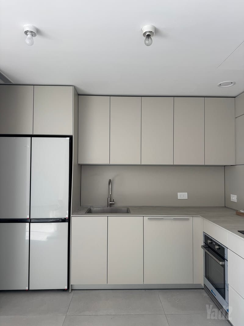 תמונה מיד2 – 4 חדרים • 10,800 ₪, מענית 8, עג'מי וגבעת עלייה, תל אביב (1)
