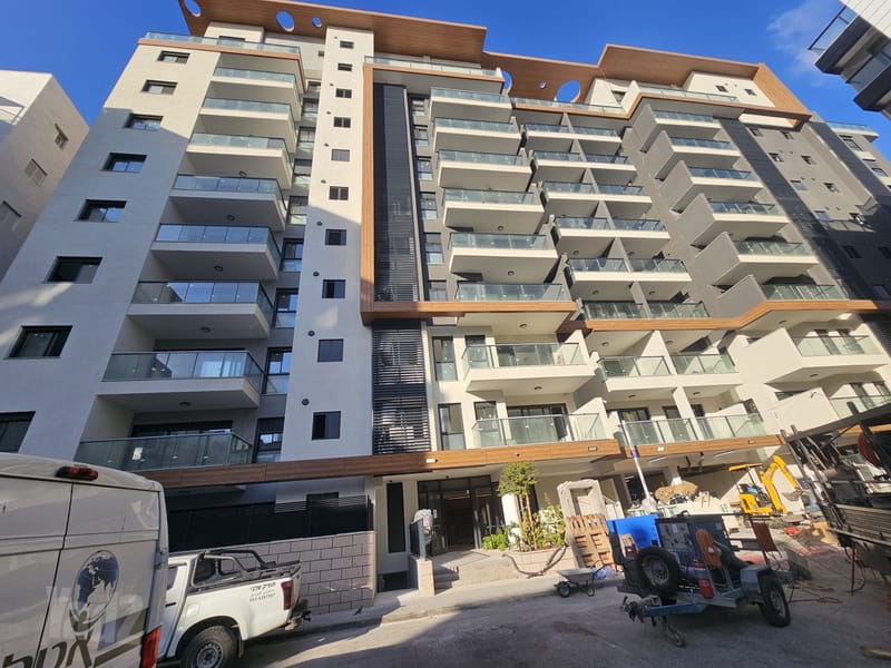 תמונה מיד2 – 3 חדרים • 6,000 ₪, ד"ר נחום ניר, הנביאים, בת ים