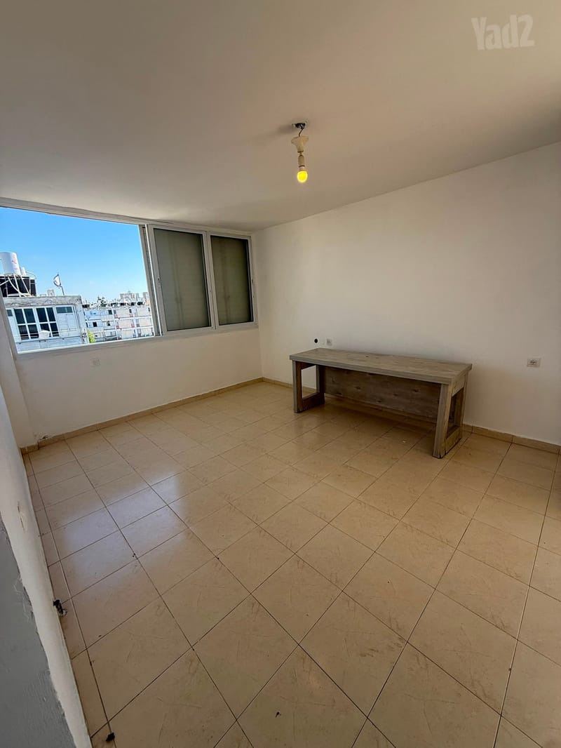 תמונה מיד2 – 2 חדרים • 1,990 ₪, טשרניחובסקי 3, שמשון, אשקלון (1)