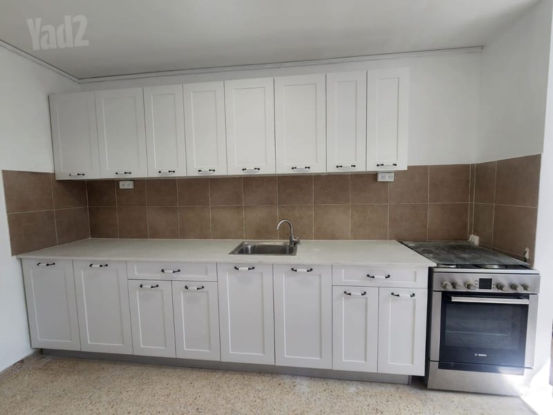 תמונה מיד2 – 3 חדרים • 4,600 ₪, דליה 2, שכונה דרום מזרח, בת ים (1)