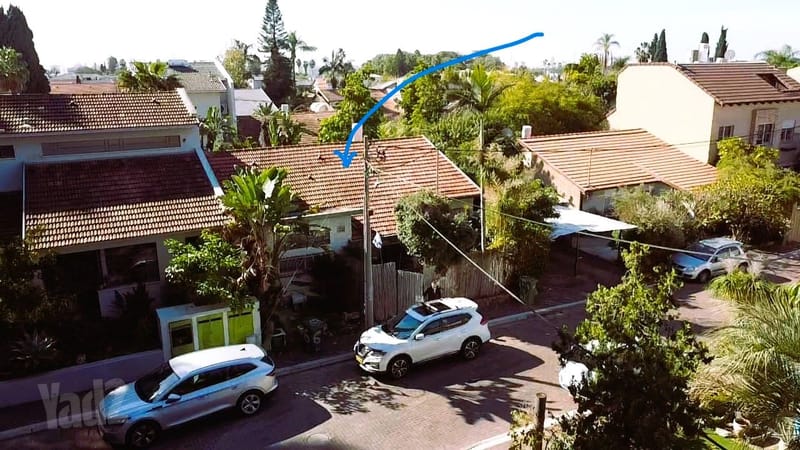Photo from Yad2 – 4 Rooms • ₪11,000, הזמיר 6, Neve Rom, Ramat HaSharon (1)