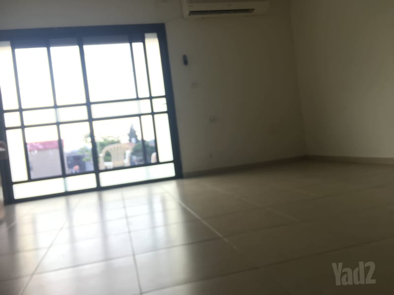 תמונה מיד2 – 4 חדרים • 8,000 ₪, כ"ח באייר 20, חדרה, חדרה (1)