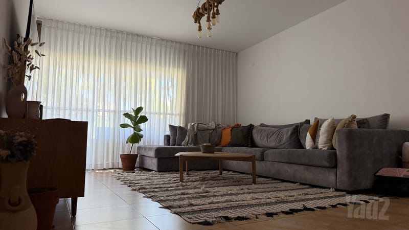 תמונה מיד2 – 4 חדרים • 7,000 ₪, מרדכי מקלף 2, בן-גוריון, חולון (1)