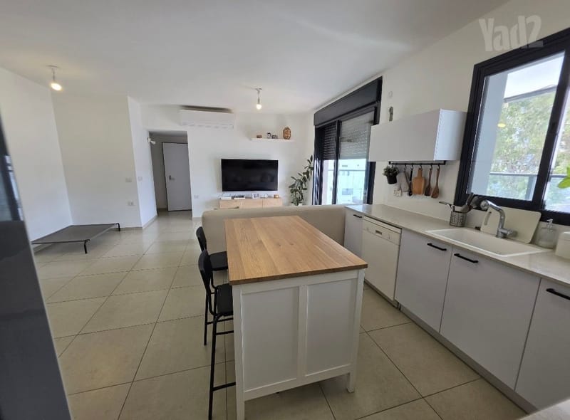 תמונה מיד2 – 3 חדרים • 6,400 ₪, דגן 2, האקליפטוס, באר יעקב (1)