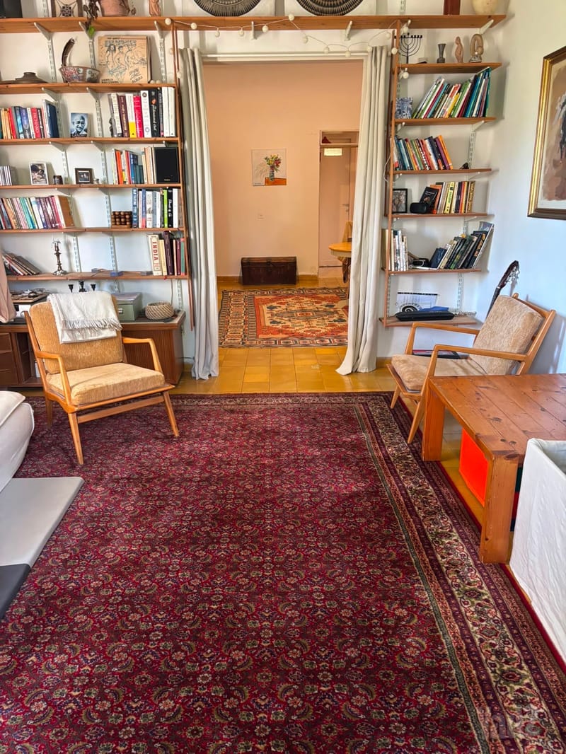Photo from Yad2 – 3 Rooms • ₪4,800, שדרות הצבי 17, Kabirim, Haifa (1)