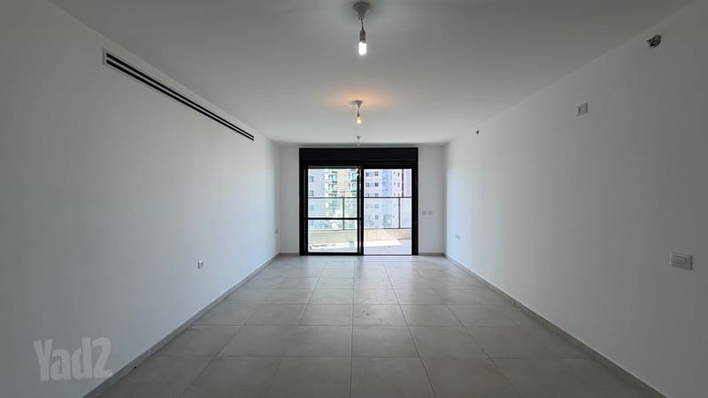 תמונה מיד2 – 4 חדרים • 7,600 ₪, החילות, נרקיסים, ראשון לציון (1)