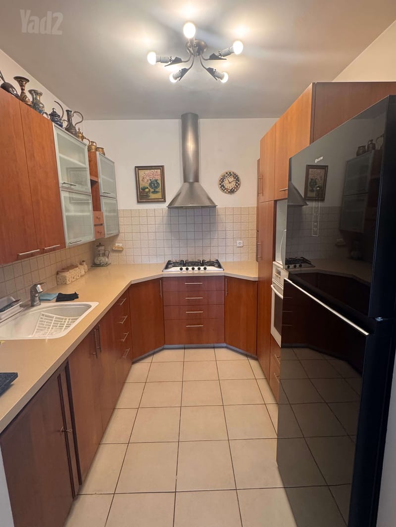תמונה מיד2 – 3 חדרים • 2,400,000 ₪, אחוזה 58, לסטר, רעננה (1)