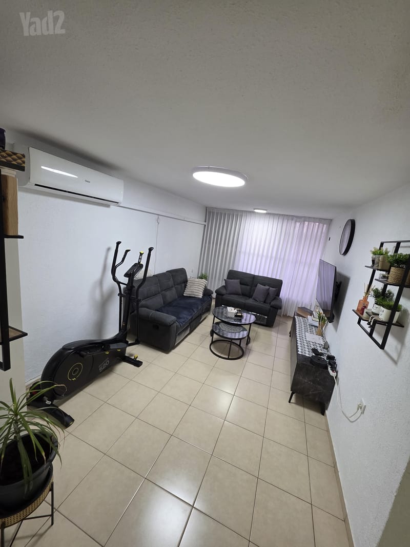 תמונה מיד2 – 3 חדרים • 4,000 ₪, שדרות בן גוריון 3, בן גוריון, רמלה (1)