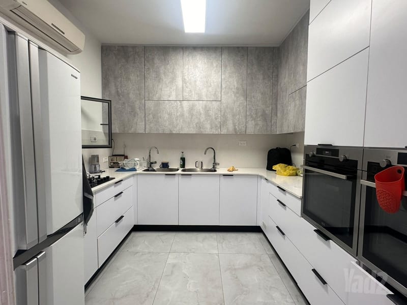 תמונה מיד2 – 5 חדרים • 8,000 ₪, הרצל 25, השכונה הוותיקה, גבעת שמואל (1)