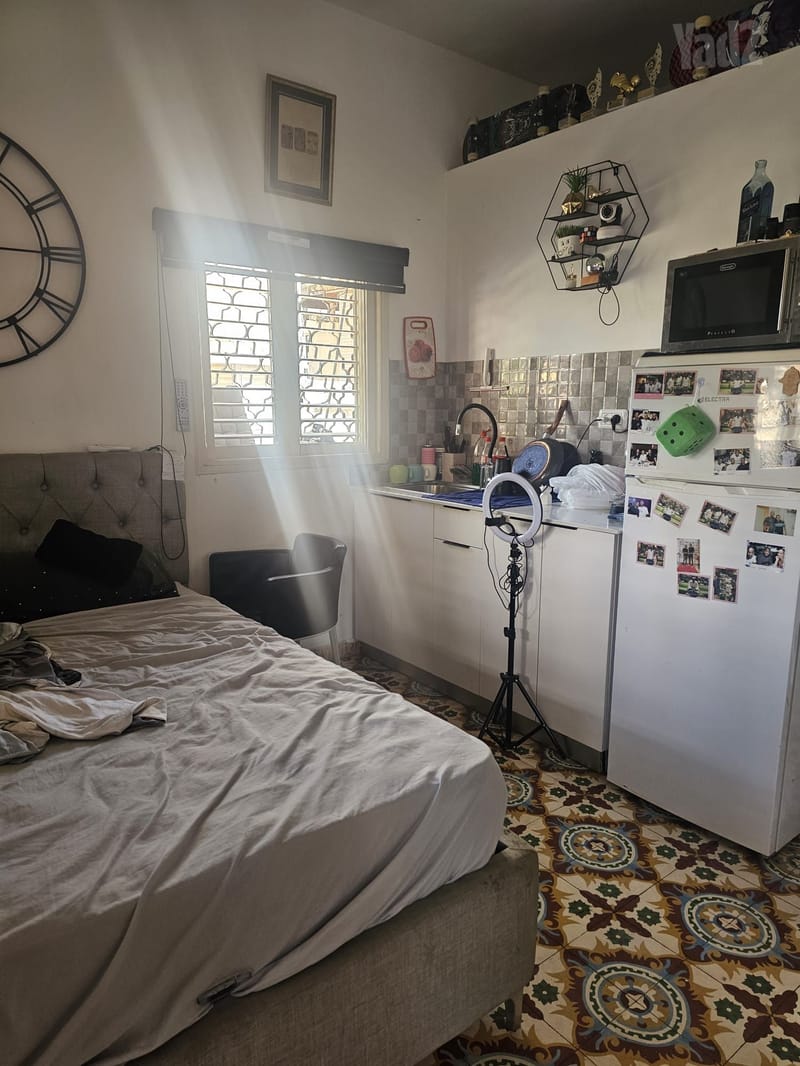 Photo from Yad2 – Studio • ₪3,000, אבן עזרא 25, Sha'arayim, Rehovot (1)