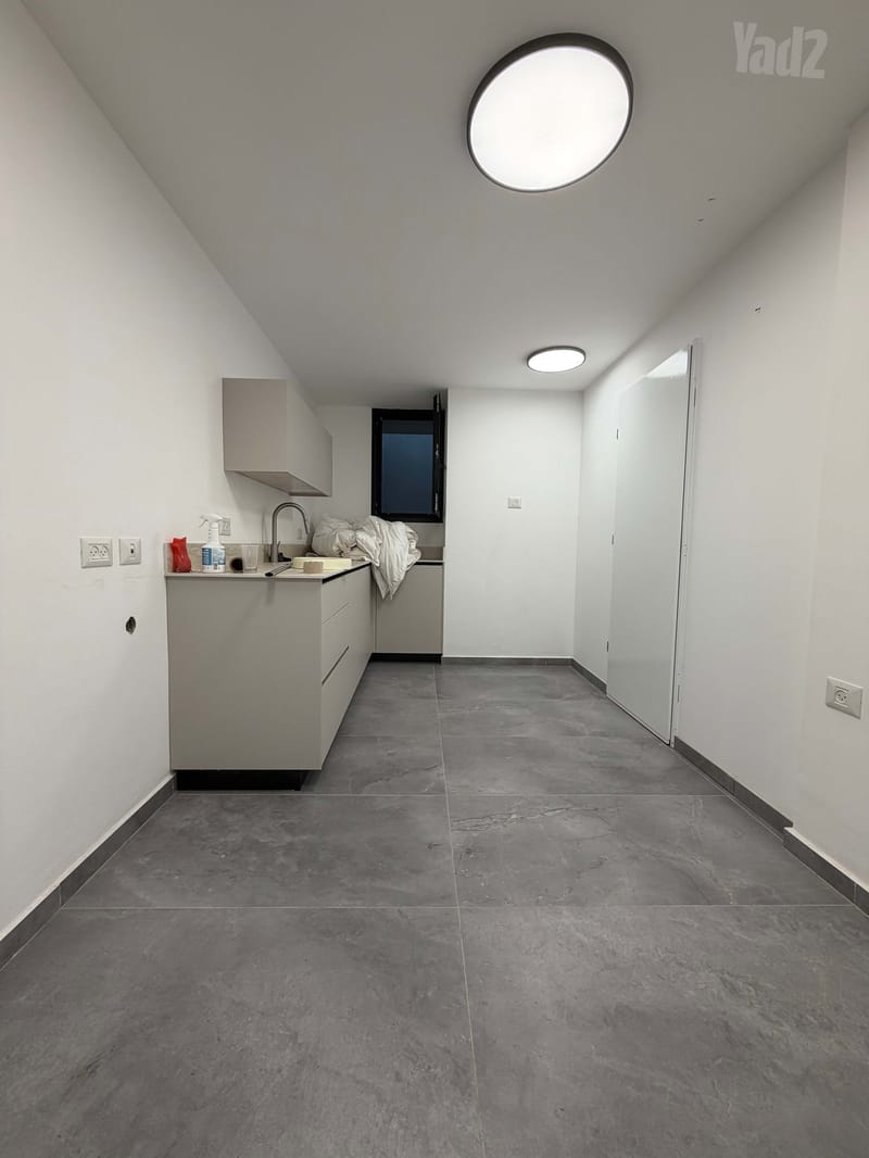 Photo from Yad2 – 2 Rooms • ₪4,500, הרשת 6, Neot Rabin, Yavne (1)
