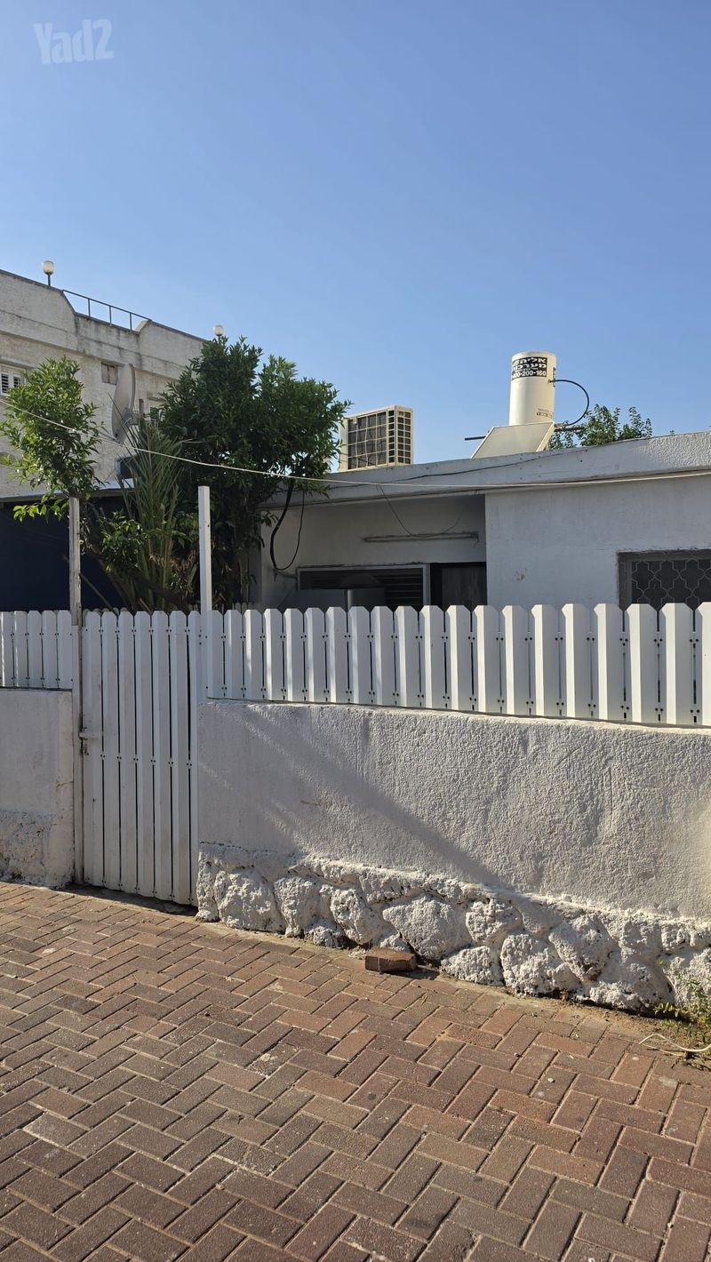 תמונה מיד2 – 3 חדרים • 5,500 ₪, שלום אש 25, רמת אליהו, ראשון לציון (1)