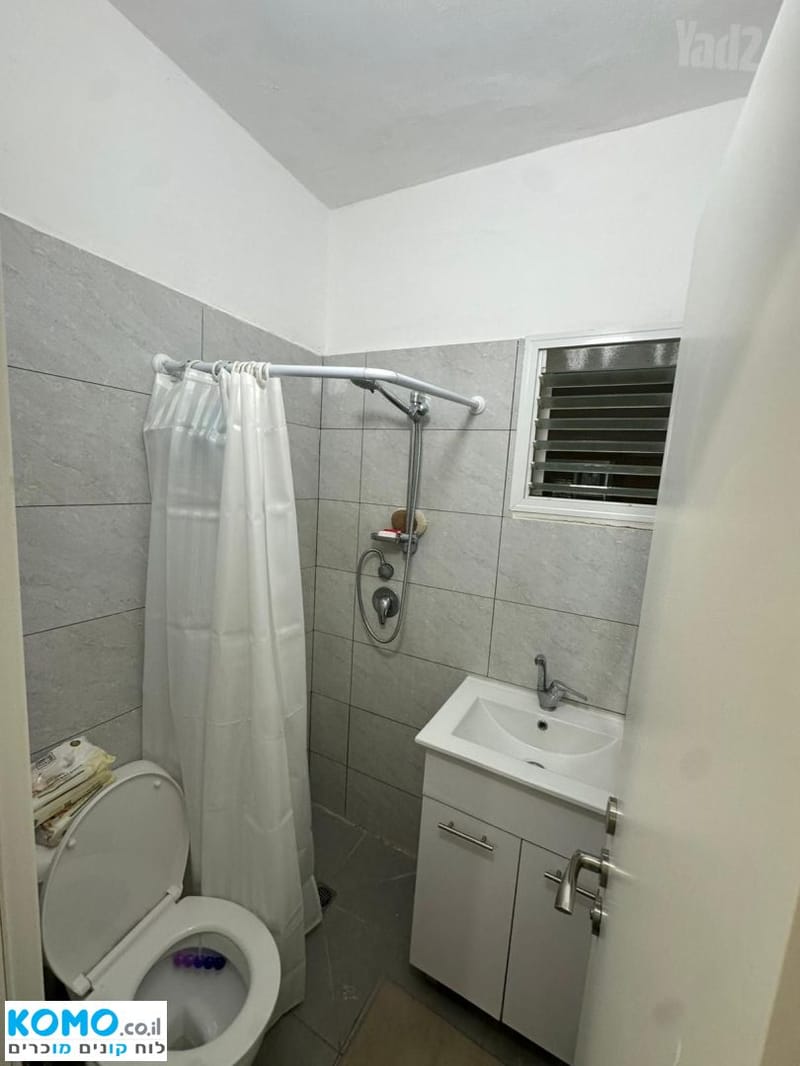 Photo from Komo – 2 Rooms • ₪4,500, מלכי צדק 22, Ramat Shikma, Ramat Gan (1)
