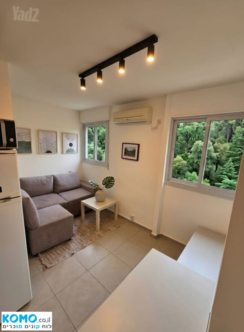 Photo from Komo – 2 Rooms • ₪2,450, הגליל 130, Neve Sha'anan, Haifa (1)