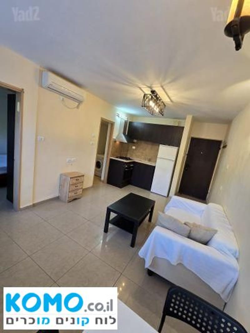 Photo from Komo – 2 Rooms • ₪4,000, הגליל 132, Neve Sha'anan, Haifa (1)