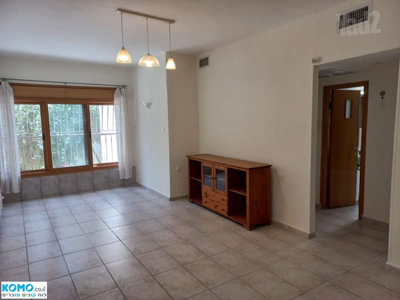 תמונה מקומו – 4 חדרים • 7,850 ₪, עין גדי 12, תלפיות, ירושלים (1)