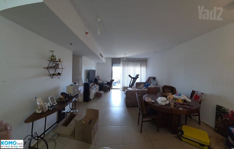 Photo from Komo – 5 Rooms • ₪9,400, חיים בר לב 27, Kiryat Krinitzi, Ramat Gan (1)