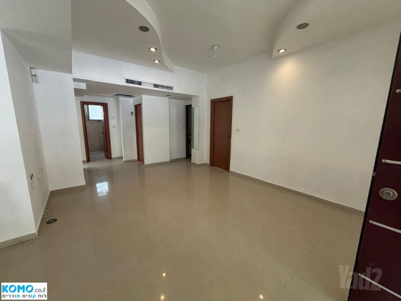 Photo from Komo – 5 Rooms • ₪10,500, רבי עקיבא 3, City Center, Jerusalem (1)