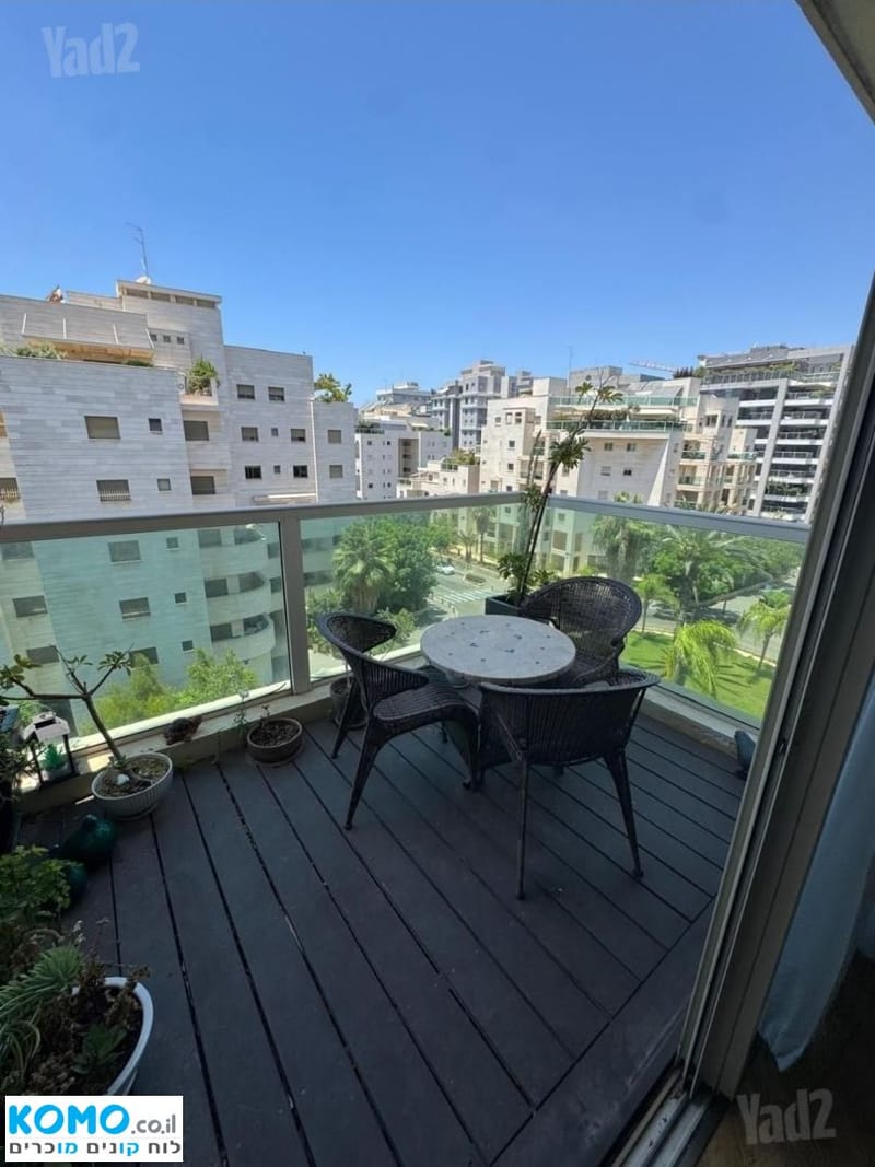 תמונה מקומו – 5 חדרים • 12,400 ₪, בקר אהרון 2, תל ברוך צפון, תל אביב (1)