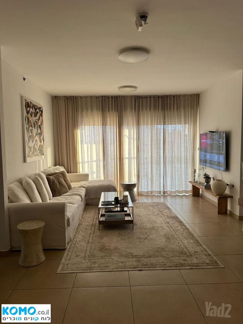 Photo from Komo – 4 Rooms • ₪8,500, רימלט אלימלך 18, Marom Nave, Ramat Gan (1)