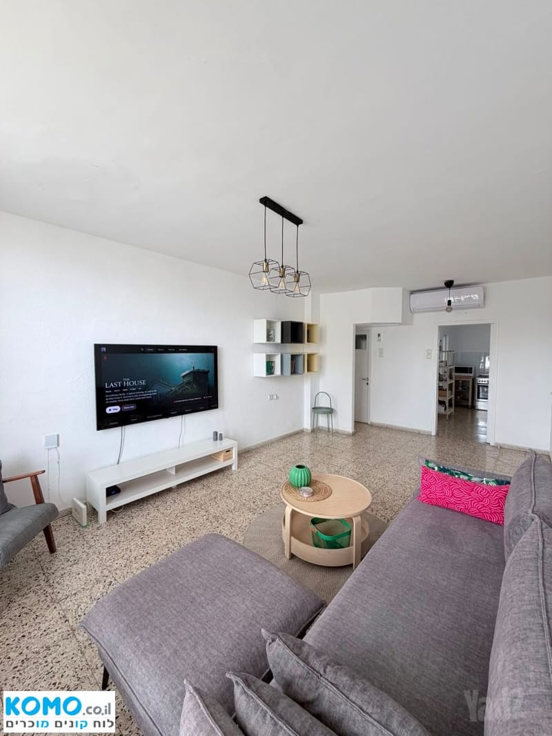 Photo from Komo – 3 Rooms • ₪5,800, הרכסים 39, Tel Yehuda, Ramat Gan (1)
