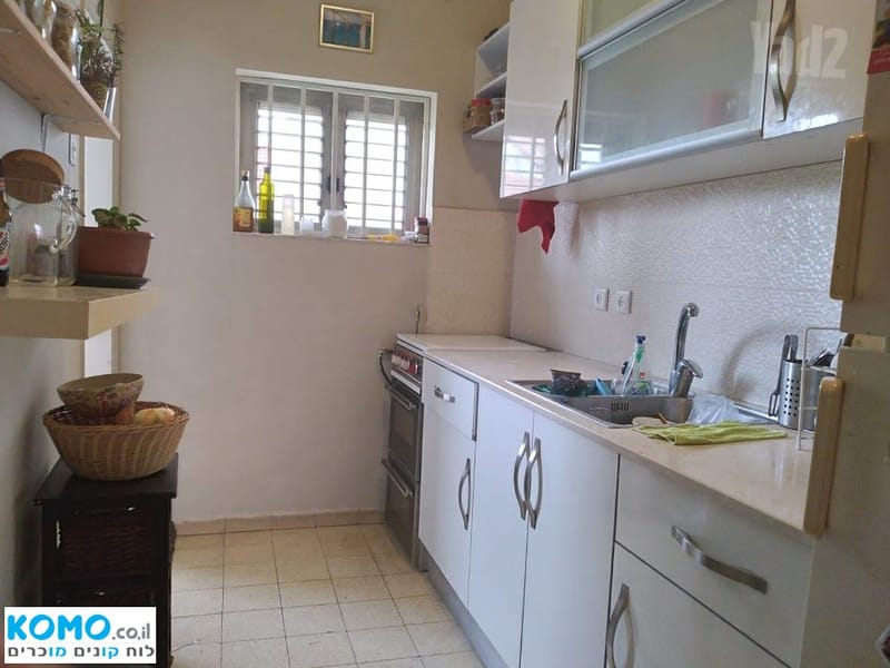 Photo from Komo – 2.5 Rooms • ₪5,500, פנחס 22, Neve Yehoshua, Ramat Gan (1)