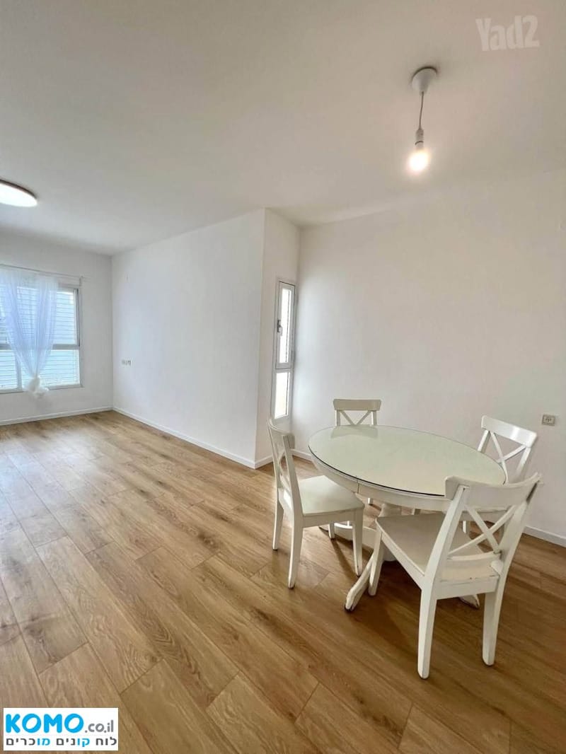 Фото с Komo – 4 Комнаты • 5,600 ₪, יגאל אלון 25, Рамат-Алон, Хайфа (1)