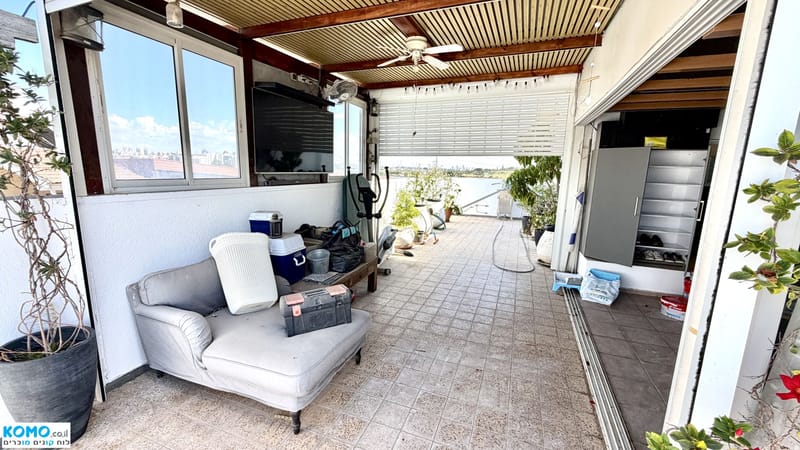 Photo from Komo – 4 Rooms • ₪11,900, פנחסוביץ, Rishonim, Rishon LeZion (1)
