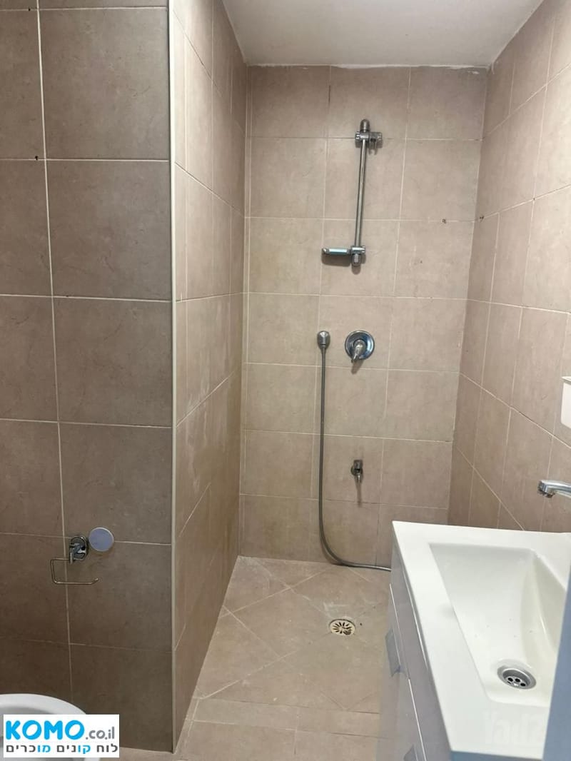 Photo from Komo – 2 Rooms • ₪3,800, בן יוסף 12, Hashmonaim, Ramat Gan (1)