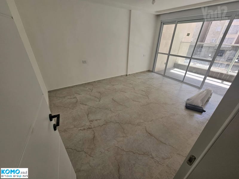 Photo from Komo – 6.5 Rooms • ₪9,000, קרן היסוד 41, Rova Dalet, Ashdod (1)