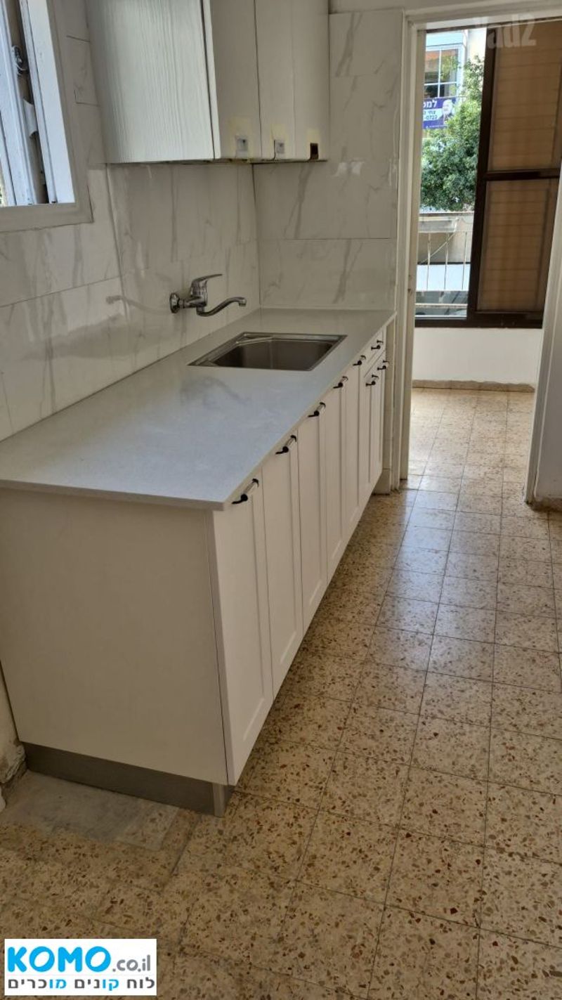 תמונה מקומו – 4 חדרים • 6,200 ₪, הרא"ה 21, בן-גוריון, רמת גן (1)