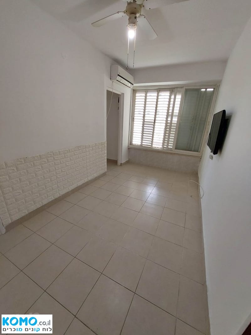 Photo from Komo – 2.5 Rooms • ₪2,500, שלמה המלך 29, Neve David, Haifa (1)