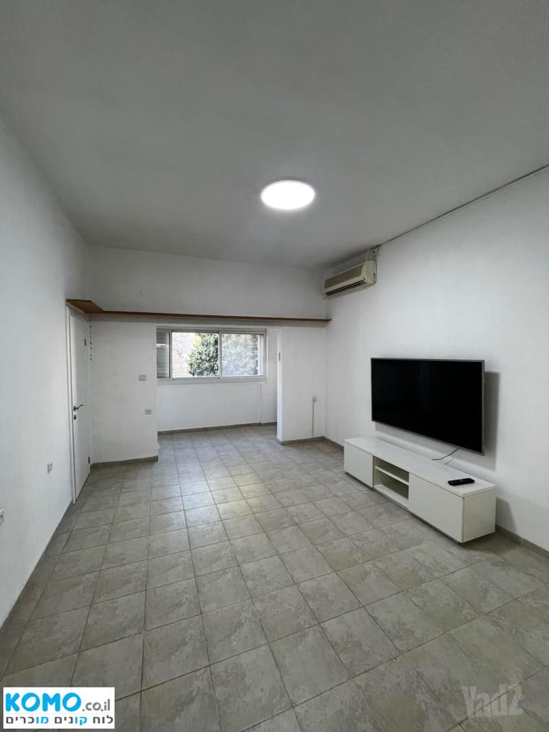 תמונה מקומו – 2.5 חדרים • 3,200 ₪, שד טרומפלדור 16, נווה שאנן, חיפה (1)