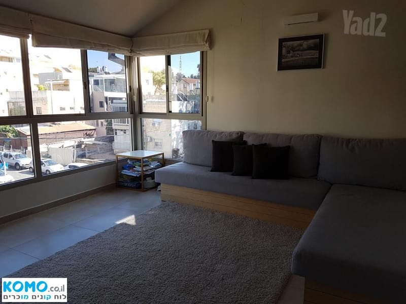 Photo from Komo – 3 Rooms • ₪7,200, הלמד הא 1, Hala, Givatayim (1)