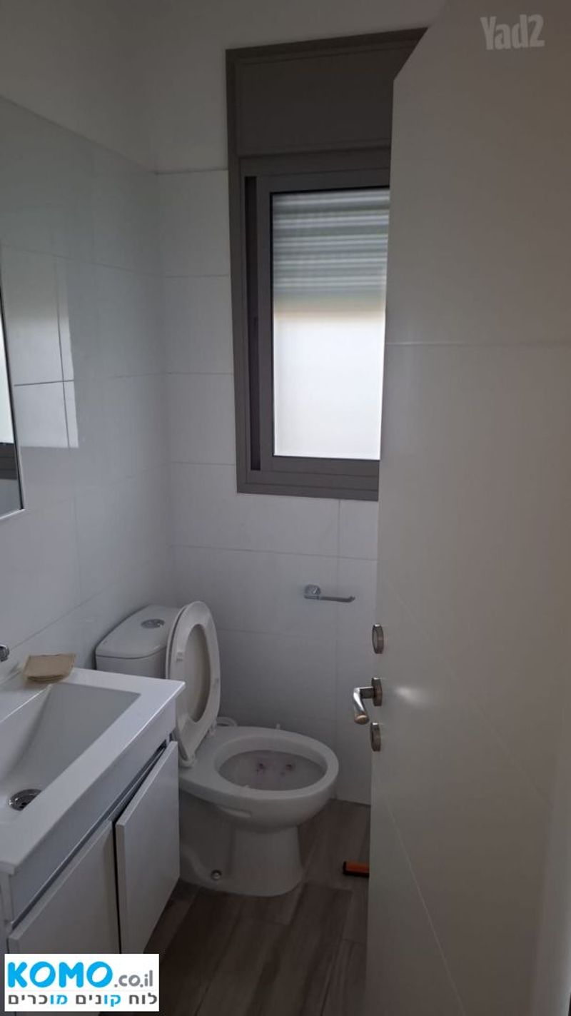 Photo from Komo – 4 Rooms • ₪4,600, נווה גנים 18, Neve Yosef, Haifa (1)