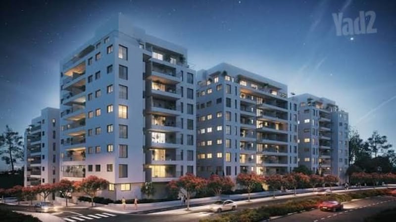 תמונה מיד2 – 4 חדרים • 15,000 ₪, דרך הטייסים 10, תל חיים, תל אביב (1)